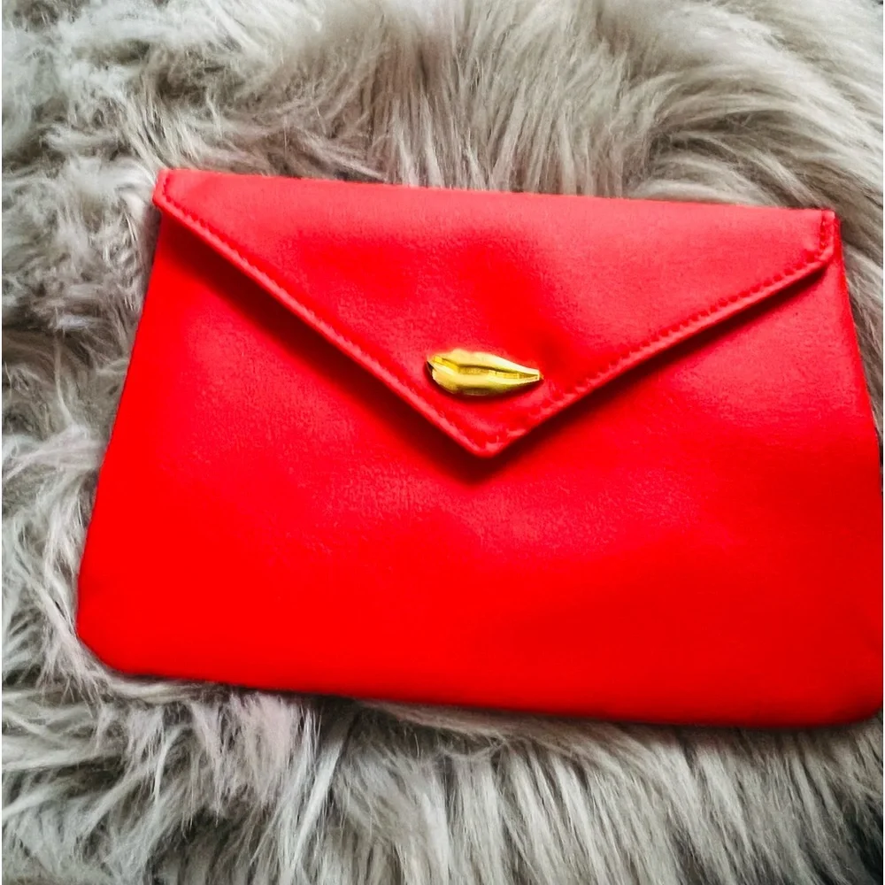 IPSY LOVE LETTER GLAM COSMETIC CLUTCH BAG